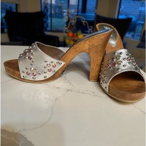 Beautiful  🩶🩷BRIDGET HEELS🩷🩶Metallic Silver